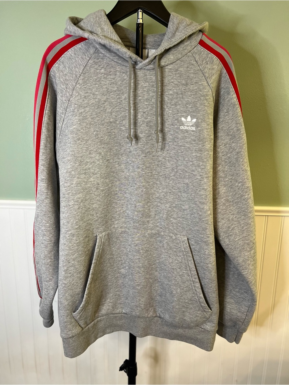 adidas Originals 3D Foil Gray Hooded Olympic Sweatshirt. Size L